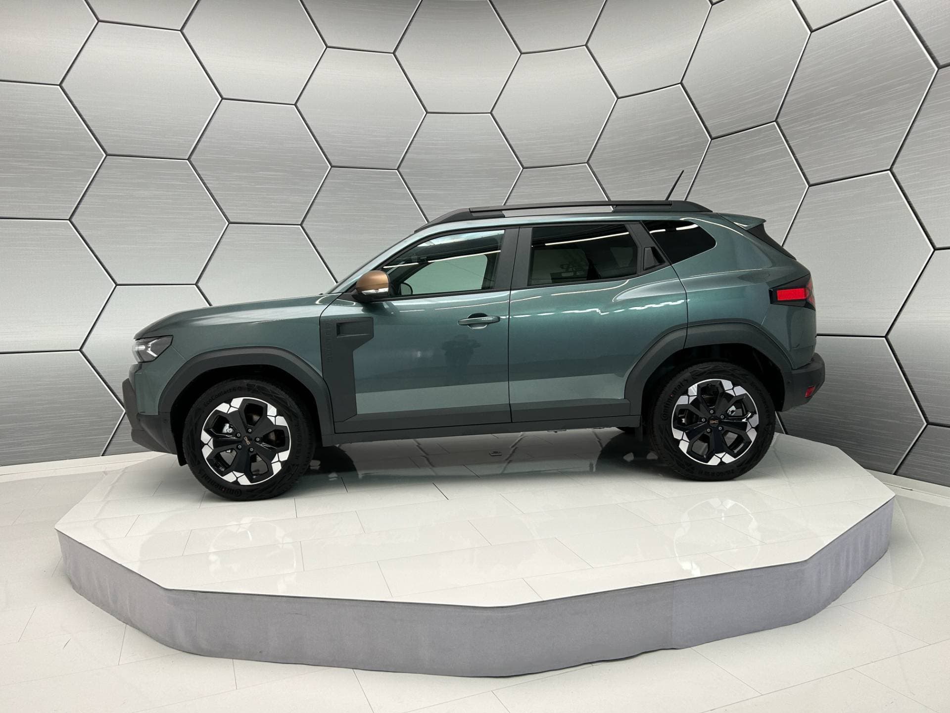 Dacia Duster Extreme hybrid-G 150 4x4 Winter-Plus/City-Paket