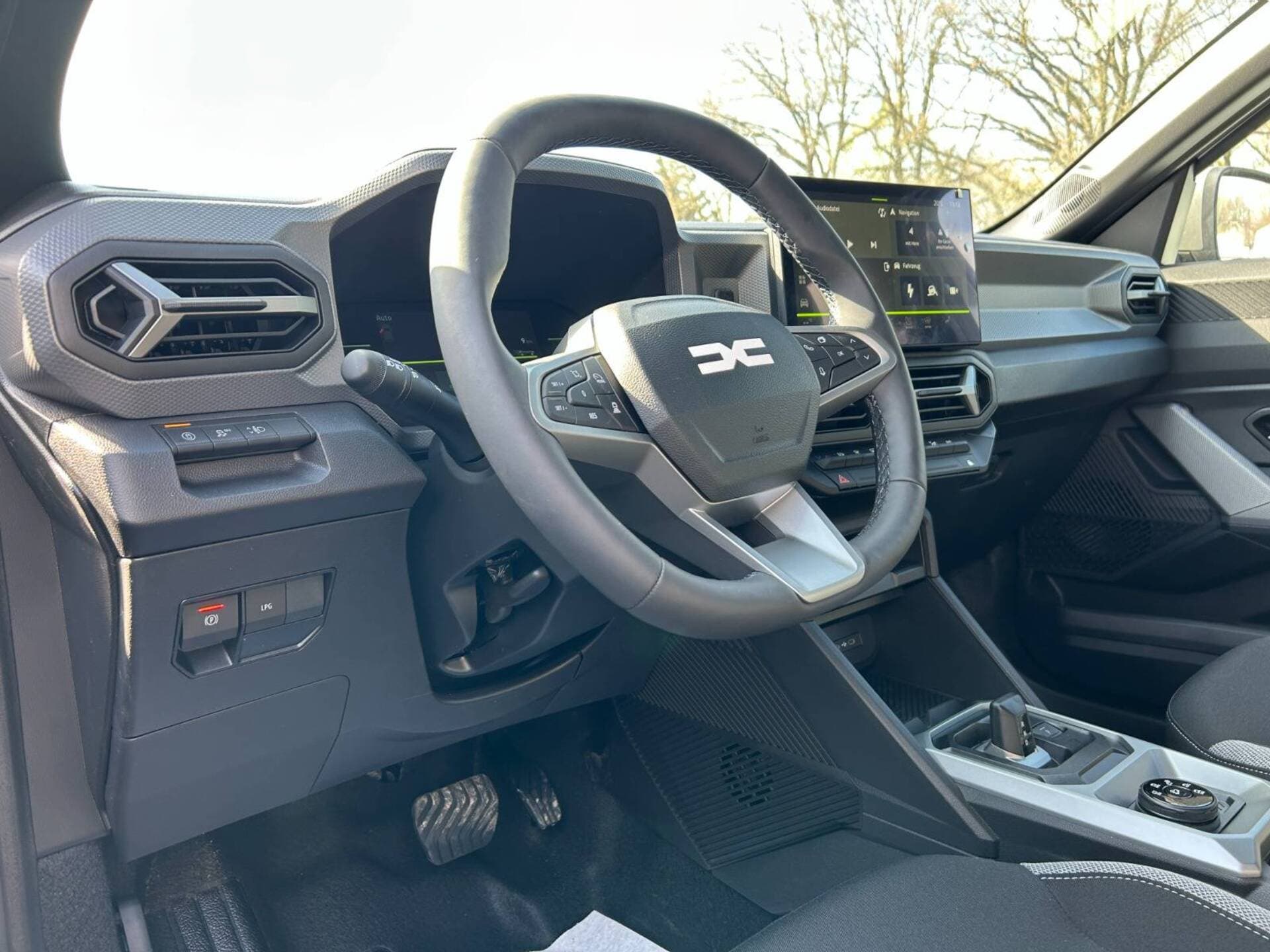 Dacia Duster Expression hybrid-G 150 4x4 Winterpaket