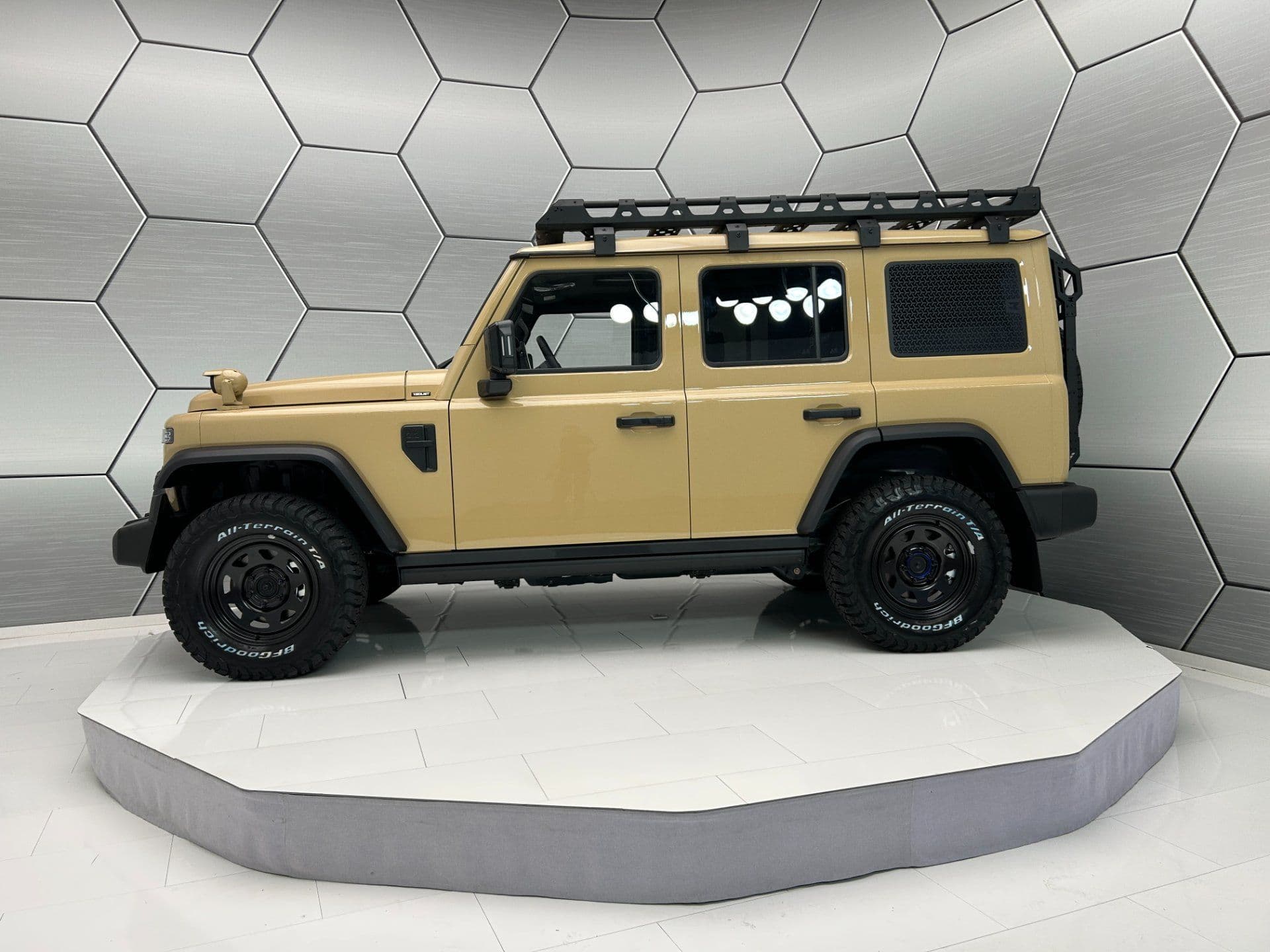 BAW 212 2.0 Diesel Automatik Desert Edition