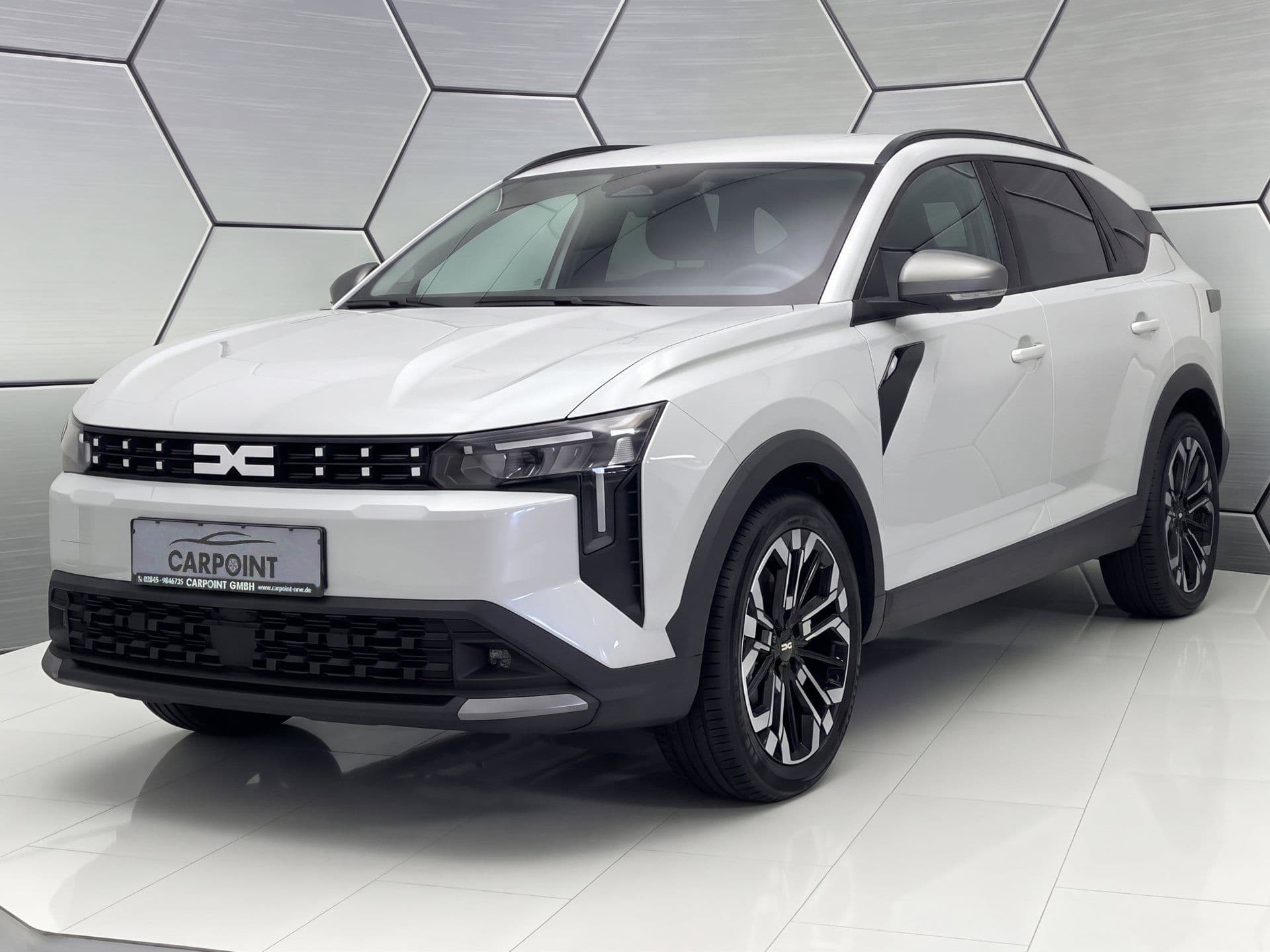 Dacia Striker Journey hybrid 155 City-Paket 19 Zoll
