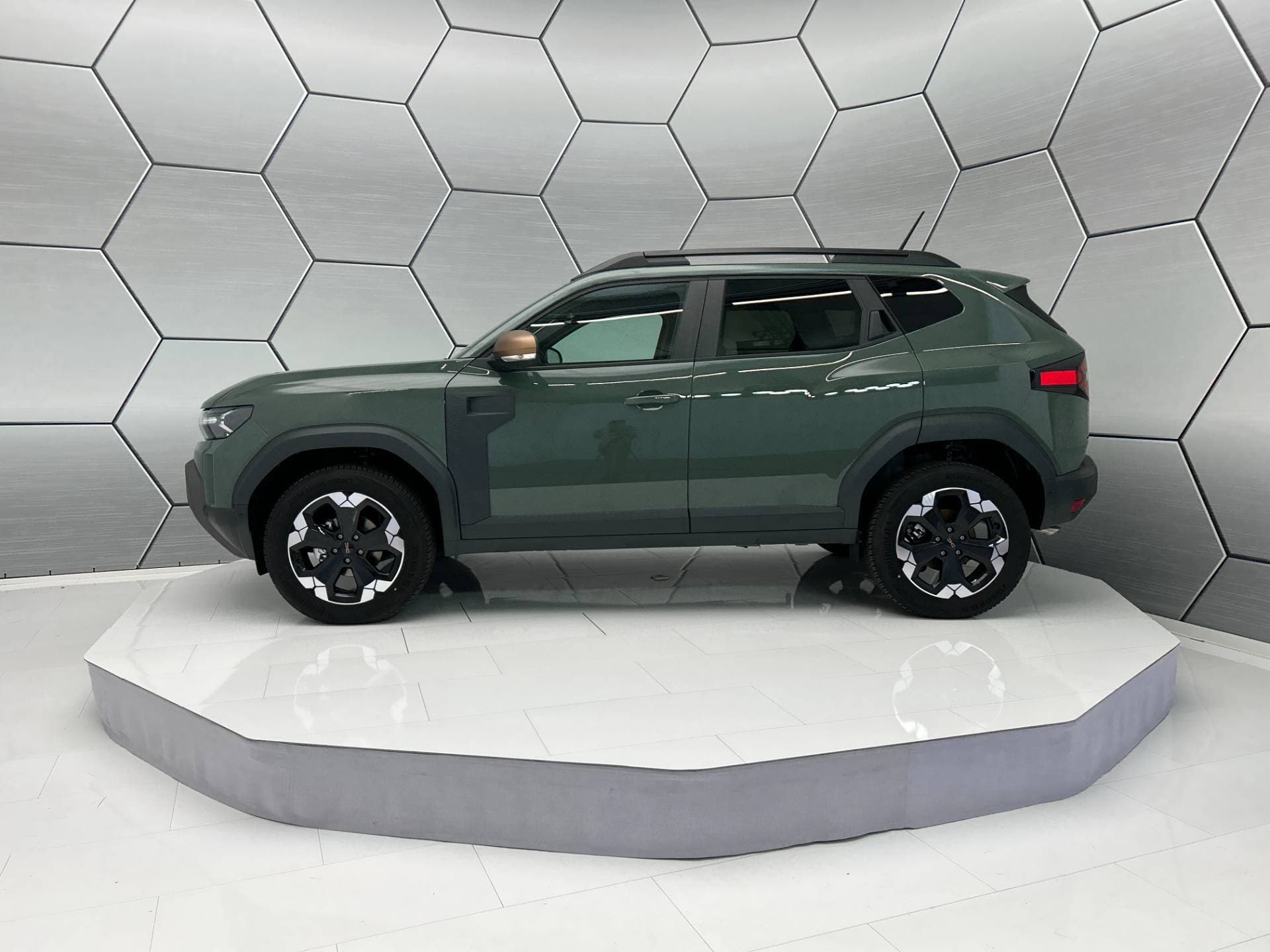 Dacia Duster Extreme hybrid-G 150 4x4 Winter-Plus City-Paket