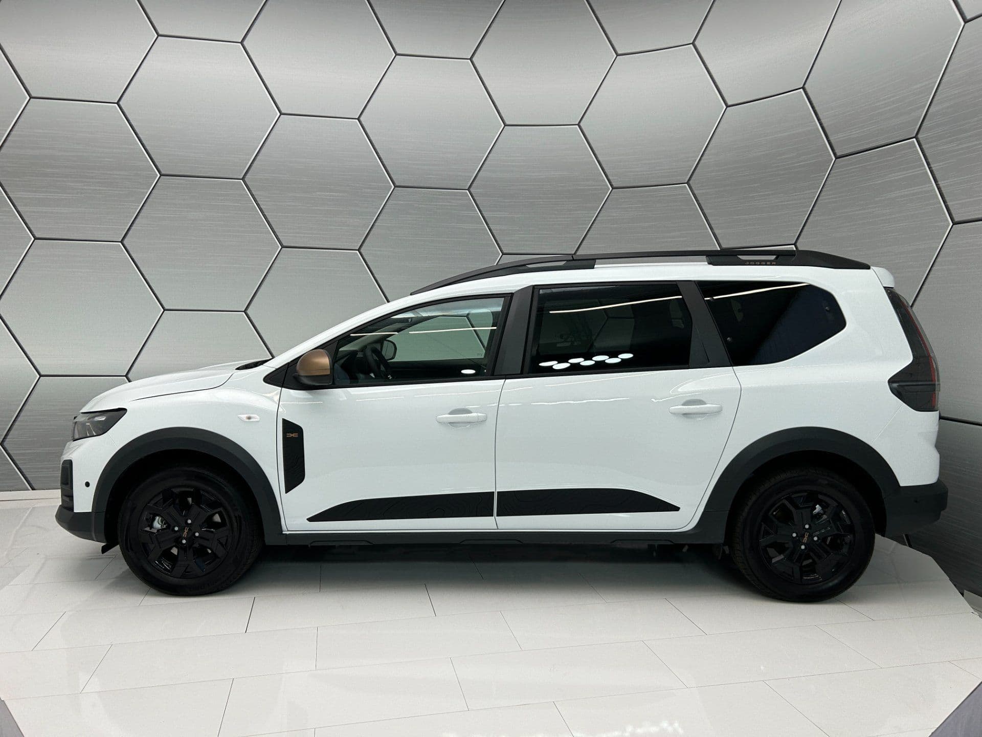 Dacia Jogger Extreme hybrid 155 7-Sitzer Winter Driving-Paket